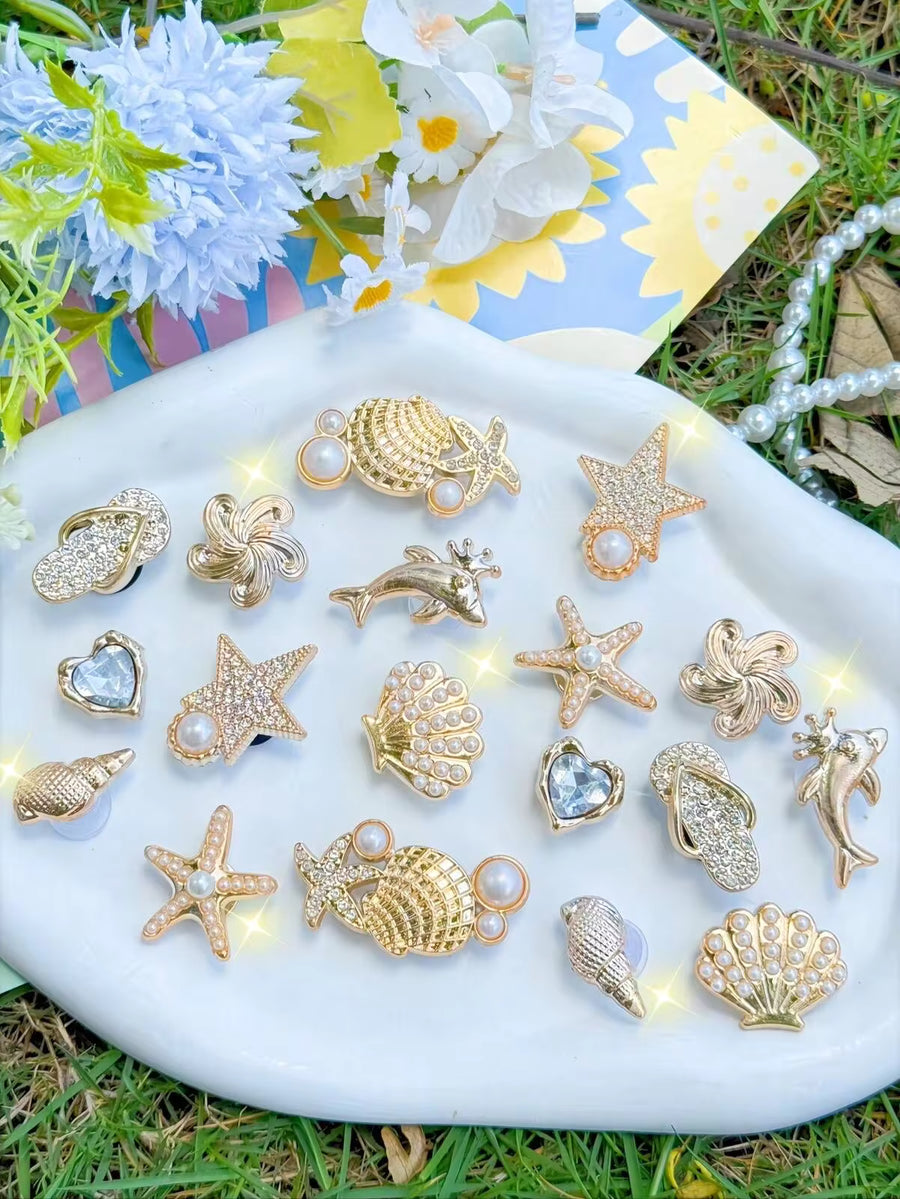 18pcs Gilded Ocean Style Shoe Charms, Dolphin, Starfish, Shell, Conch, Heart Detachable DIY Accessories, Suitable For Sandals, Slippers, Beach Bags, Holiday Gifts